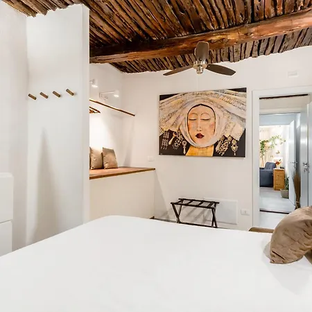 Elegante Dimora Nel Centro Storico Di Cagliari