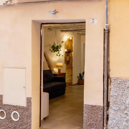 Elegante Dimora Nel Centro Storico Di * Cagliari